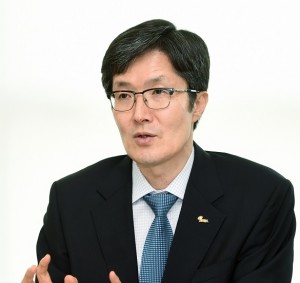 Dong-hun Jang, POBA's chief investment officer