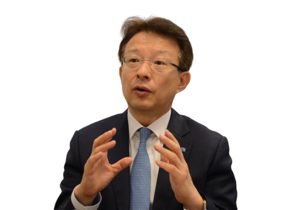 Teachers'　Pension　CIO　Kyuhong　Lee