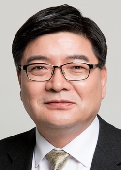 Kim　Yong-jin,　the　new　CEO　of　National　Pension　Service