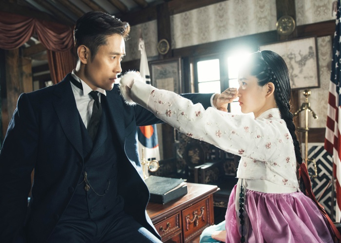 'Mr.　Sunshine,'　a　popular　Korean　drama　produced　by　Studio　Dragon