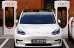 Tesla unveiling offers opportunity for Korean EV battery makers; shares down