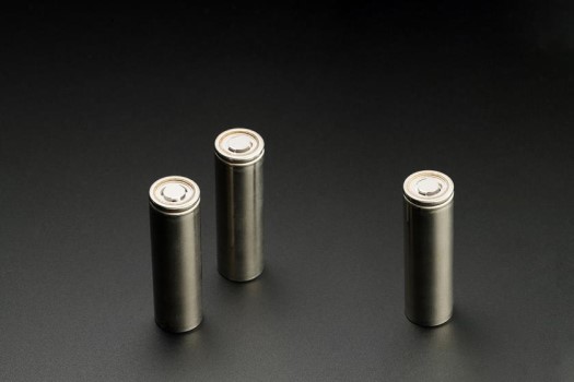LG　Chem's　cylindrical　EV　battery
