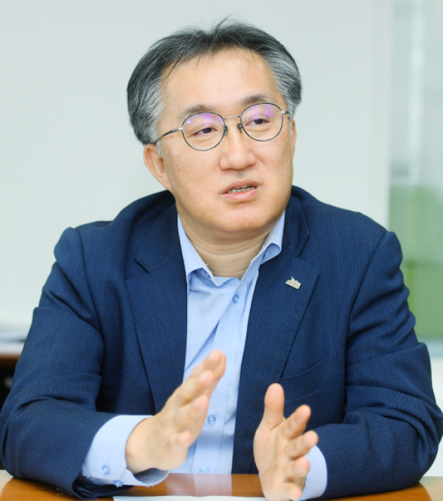 Huh　Sungmoo,　chief　investment　officer　of　SEMA