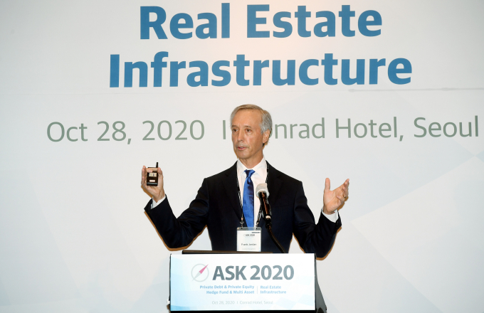 Crestline　Investors　Partner　Frank　Jordan　speaks　during　the　ASK　2020　summit　Oct.　28