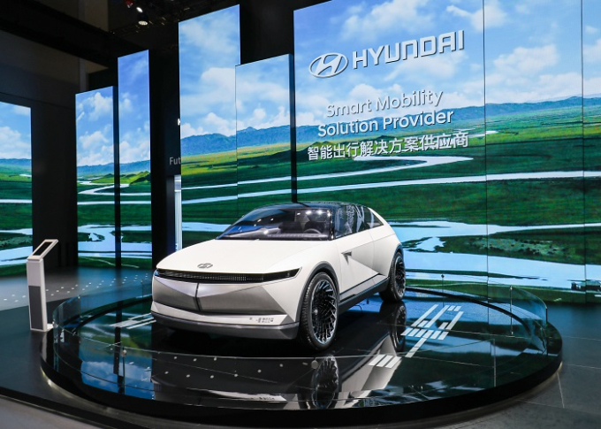 Hyundai　to　shift　business　focus　toward　smart　mobility