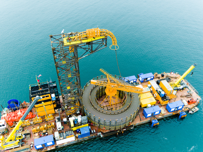 LS　Cable's　underwater　cables　on　an　offshore　facility　near　a　wind　power　farm　in　the　US