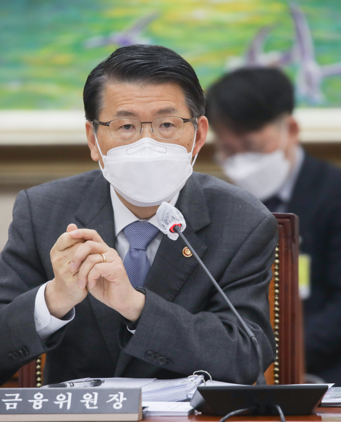 FSC　Chairman　Eun　Sung-soo　speaks　at　a　National　Policy　Committee　meeting　Nov.　27