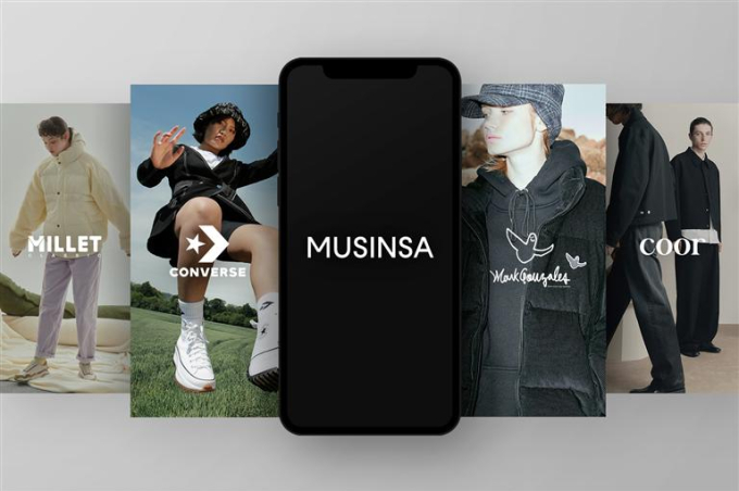 Musinsa,　one　of　the　largest　online　shopping　platforms　in　South　Korea
