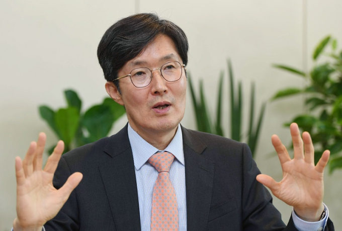 POBA　CIO　Dong-hun　Jang　during　an　interview　with　the　Korea　Economic　Daily,　Feb　2019