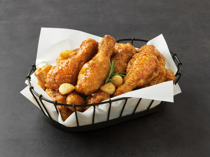 Ontario　Teachers　invests　in　Korean　fried　chicken　brand　valued　at　/>.7　bn