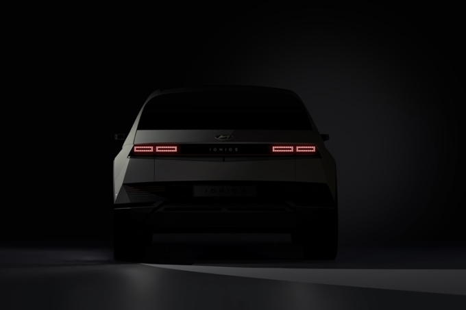 IONIQ 5's pixel-style LED taillights