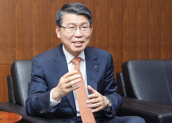 [Interview] KIC CEO says seeks 10% returns from overseas project financing