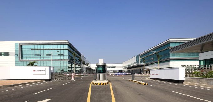 LG　Electronics'　production　facility　in　Haiphong　Campus,　Vietnam