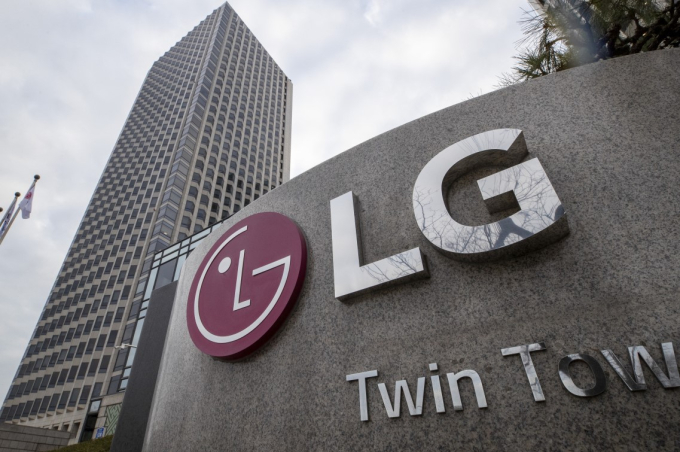 LG　hires　Kim　&　Chang　as　advisor　for　mobile　division　sale