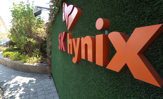 SK　Hynix　sees　robust　chip　demand;　Q4　profits　jump　y/y