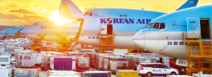 Korean　Air　kicks　off　biggest-ever　rights　offer　to　finance　Asiana　takeover