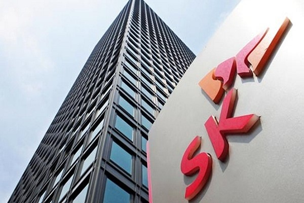 SK　Group　to　sell　stake　in　petrochemical　arm;　seeks　global　partnership