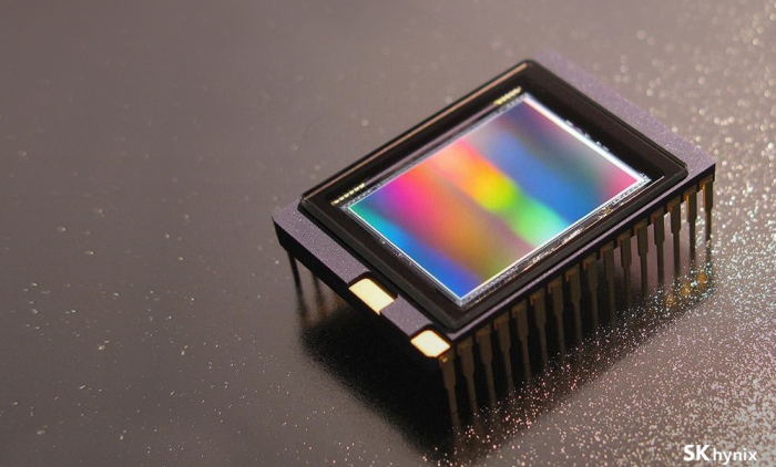 SK　Hynix　to　unveil　industry’s　smallest　pixel　image　sensor,　eyes　.9　bn　market