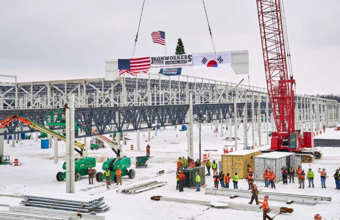LG and GM's joint battery plant under construction in Ohio