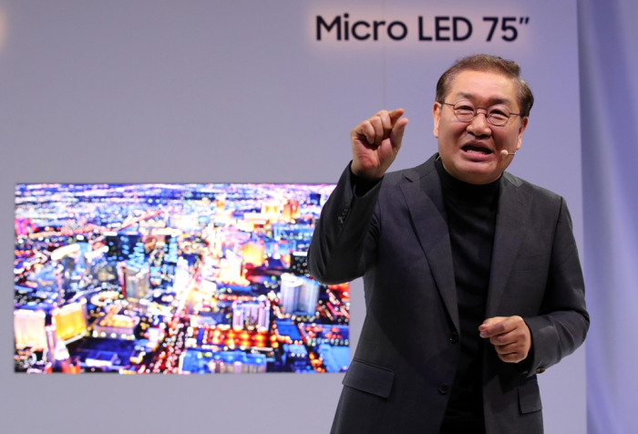 Han Jong-hui, president of Samsung's display business