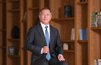 Hyundai Motor chairman visits US, seeks business opportunities