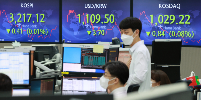 Korean stock market indices and dollar/won exchange rate at Apr. 26 domestic market close