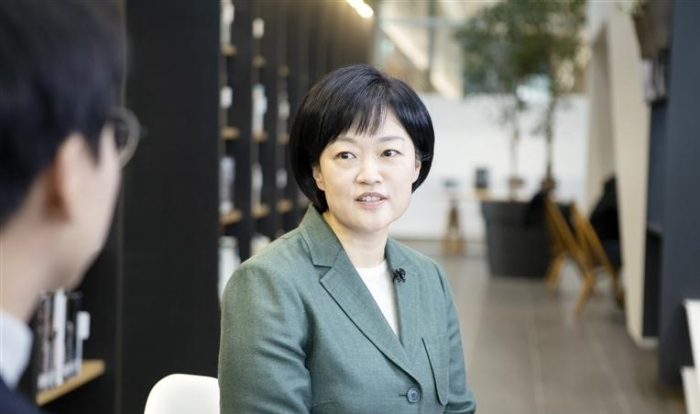 Naver CEO Han Seong-sook