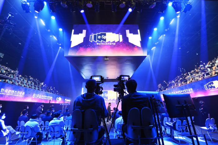 World's　1st　e-sports　channel　OGN　up　for　sale;　valued　at　.9　million