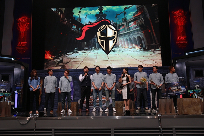 Pro gamers at an gaming event