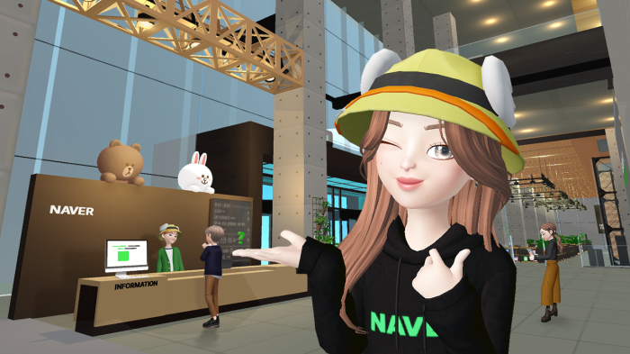 Korean　platform　operator　Naver　offers　a　guided　virtual　tour　to　new　employees.
