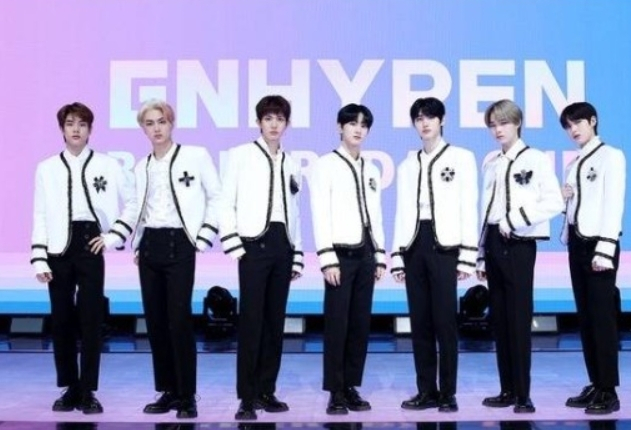 The　boy　band　Enhypen　debuted　through　MNet's　audition　program