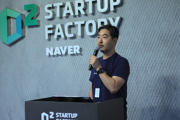 Yang　Sang-hwan,　the　head　of　D2　Startup　Factory
