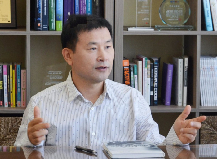 Lee Ki-dong is the chairperson of the Application Division within the Next G Alliance.