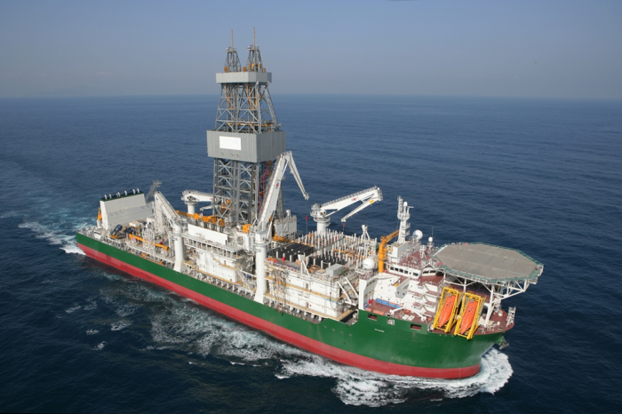 A　drillship　built　by　Samsung　Heavy　Industries