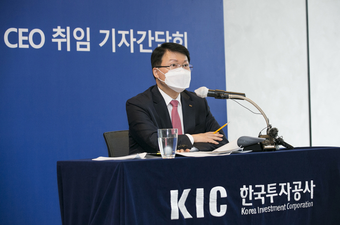 Jin　Seoungho　holds　his　first　news　conference　on　July　1　since　his　inauguration　in　late　May