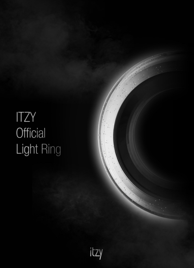 ITZY　official　light　ring　made　by　Copan　Global.