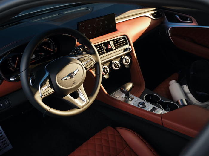 The　interior　of　the　G70　Shooting　Brake.