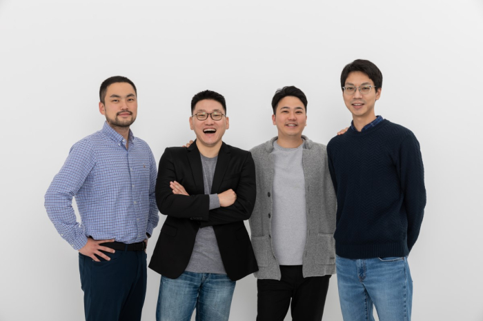 From　left:　CTO　Oh　Jin-wook,　CEO　Park　Sung-hyun,　co-founder　Shin　Sung-ho,　CPO　Kim　Hyo-eun