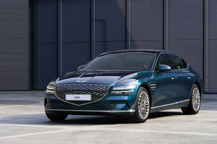 Hyundai's　premium　Genesis　cars　boost　its　second-quarter　earnings