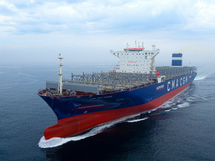 LNG-powered　vessel　built　by　Hyundai　Samho　Heavy