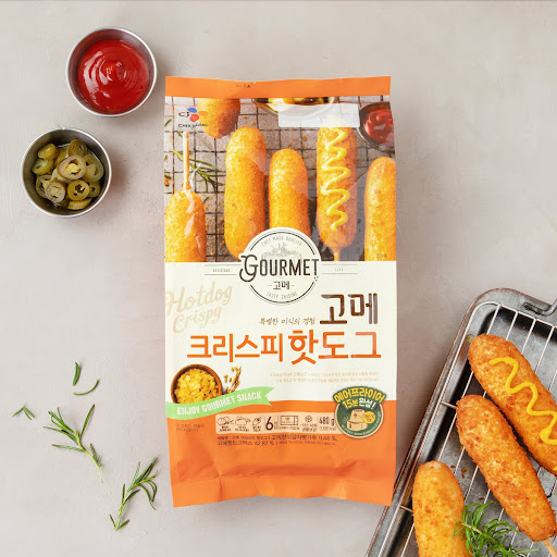 CJ’s　Gourmet　Crispy　Hot　Dog　is　made　by　the　food　OEM　Wooyang　Co. 