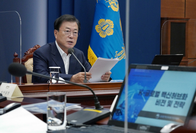 President　Moon　Jae-in　at　the　kick-off　meeting　of　the　Global　Vaccine　Hub　Preparatory　Committee.