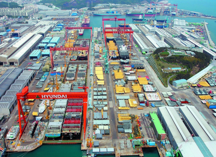 Hyundai　Heavy　Industries'　shipyard