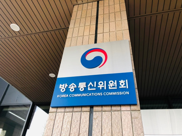 Korea　Communications　Commission　(KCC)　is　a　government　body　that　regulates　the　media　industry.