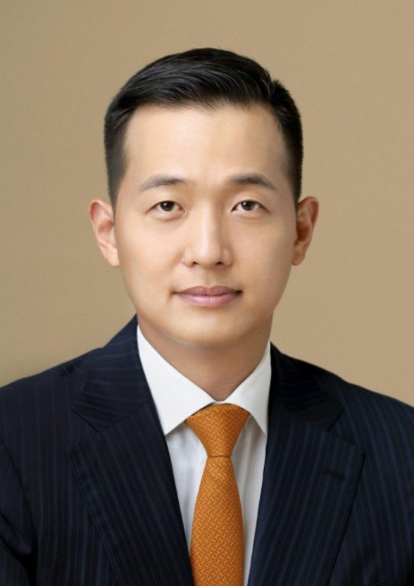 Hanwha　Solutions　CEO　Kim　Dong-kwan