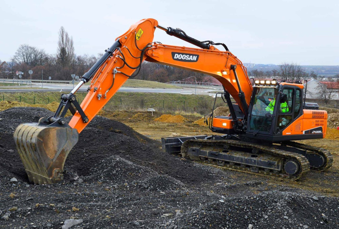 Doosan　Infracore's　excavator