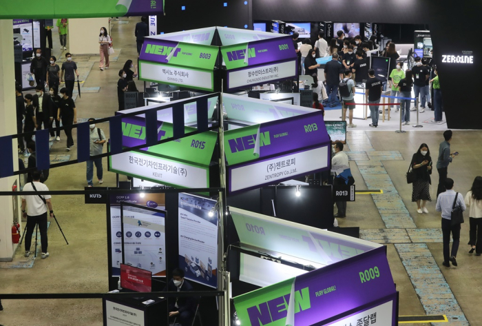 A　startup　fair　in　Seoul