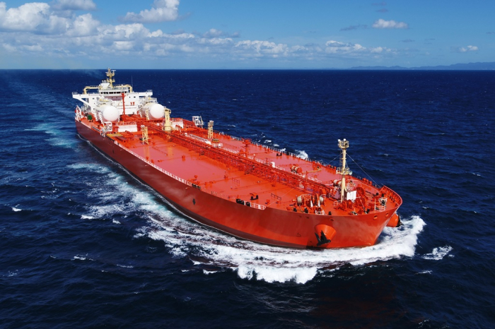 Samsung　Heavy's　LNG-powered　VLCC.