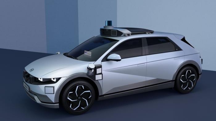 Hyundai's　IONIQ5　driverless　robotaxi