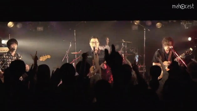 Japanese rock band Kuusouiinkai held a concert on Mahocast after announcing their reunion.
